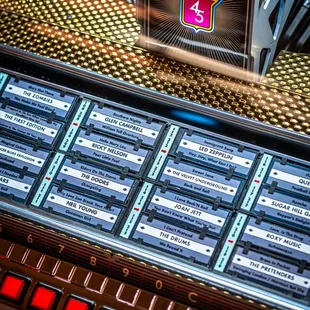 Soho Diner | All-Vinyl Jukebox