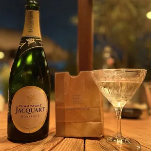 JACQUART MOSAIQUE CHAMPAGNE and a bag of Chips