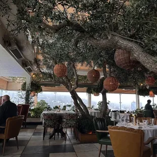 a restaurant with a view of the ocean
