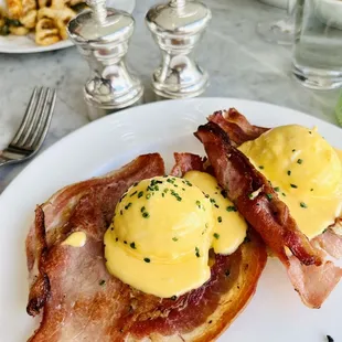 Egg Benedict A.K.A plate of happiness