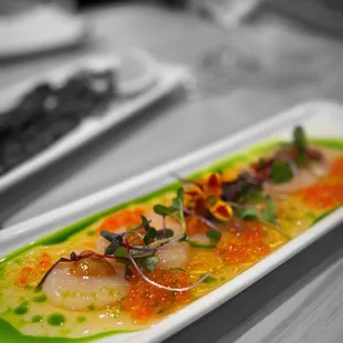 Uni and Hotate | @whaevaeats