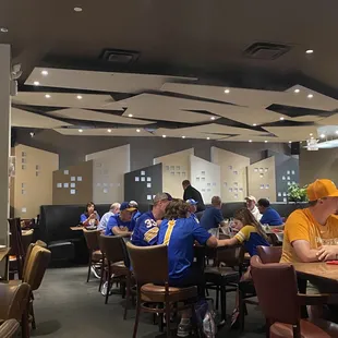 Restaurant &amp; wall