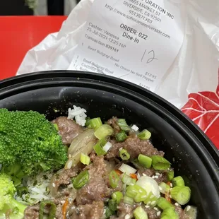 Ordered at 12:25 pm. Received our food at 1:07 pm!