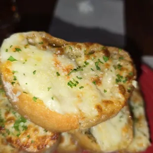 Garlic cheese bread