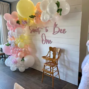 Sweet to Bee One Party