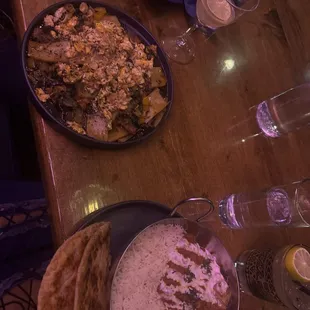 Dinner date was amazing! Curry chicken bowl with rice &amp; pita was really a hit!