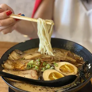 Black Garlic Tonkotsu