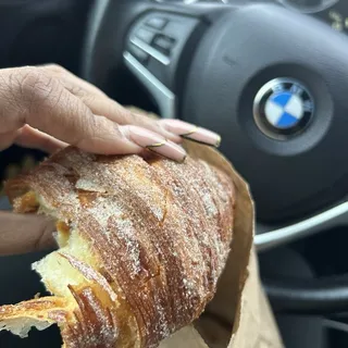 Churro Croissant