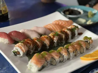 Sushi Bay