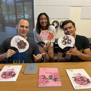 Japanese language classes in Waikiki - Uchiwa project.