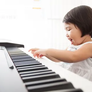 Music Education for children right here in Honolulu. www.soknowstudio.com