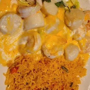 Amazing seafood enchiladas (Enchiladas de Mariscos)