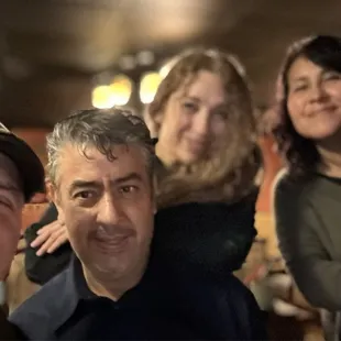 noche bohemia con grandes amigos
