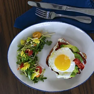 Avocado Toast with Egg