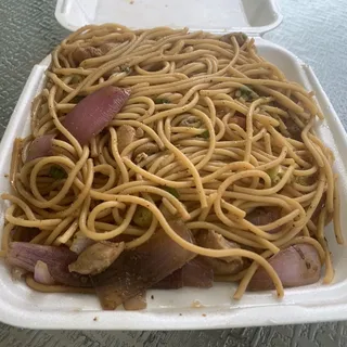 Tallarin Saltado de Pollo