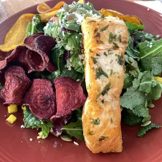 KING SALMON, KALE & QUINOA