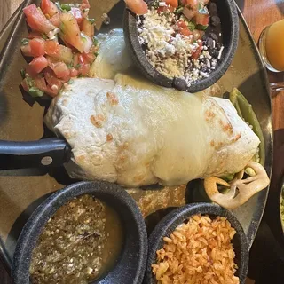 CARNITAS BURRITO