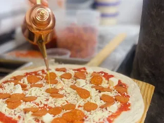 Mike's Pizza