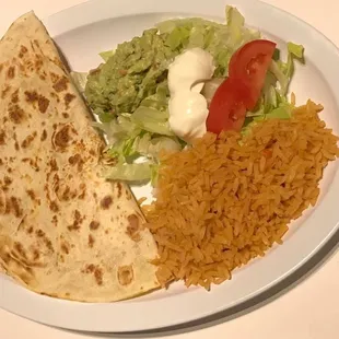 Lunch quesadilla, choice of beef or chicken