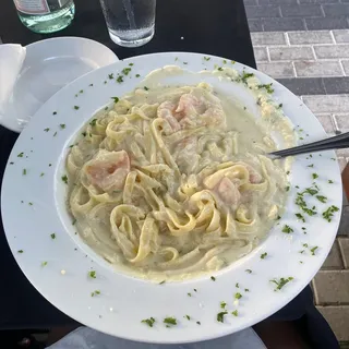 Fettuccine Alfredo with Shrimp