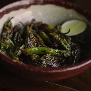 food, chicken wings and fried chicken