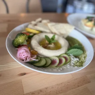 Habibi&apos;s hummus