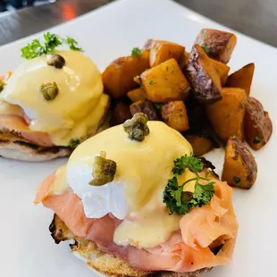 Salmon Benedict