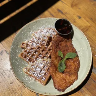 Mila &amp; Waffle. Chicken milanesa with waffle, a classic.