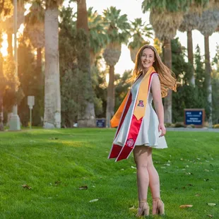 U of A graduate photos... the lighting