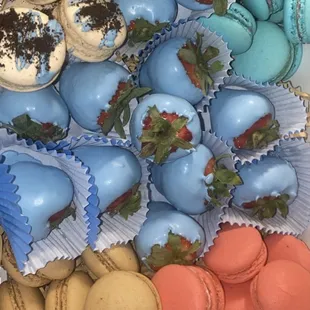 Macaroons and strawberry box