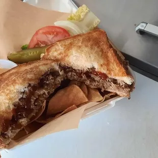 Pulled pork sandwich