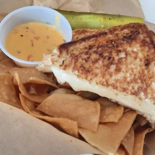 Crispy grilled cheese