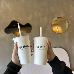 Tri-blend Signature Milk Tea + Lychee High Mountain with Boba