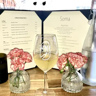 2020 Marques Sauvignon Blanc, Rueda, Spain Bartlett Pear, Lychee, Kiwi Fruit 14% abv.