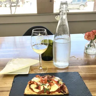 Caprese Naan Flatbread