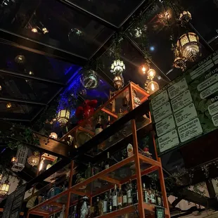 Main bar