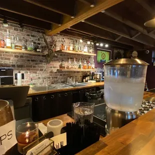 They know their whiskey here! I suggest "The Penicillin" or "The Rich Kid".