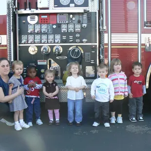 Fire Department visit and teaches about fire safety