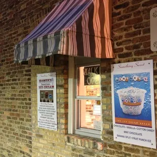 THE CUTEST little walk up window. Never knew it was there.
