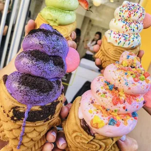 Milk matcha ube Black Ses strawberry chocolate