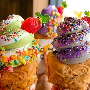 food, cupcakes, dessert