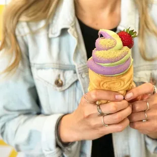 cupcakes, dessert, food