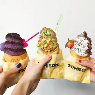 food, cupcakes