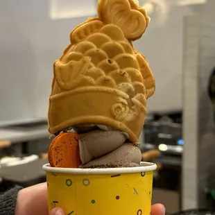 Upside down ahboong soft serve
