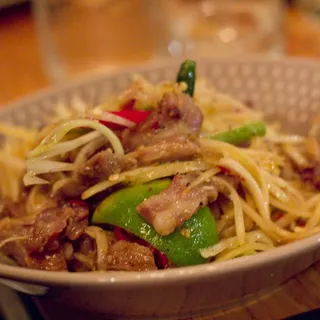 Tum Kor Moo Yang