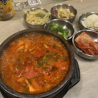 Kimchi Jjigae