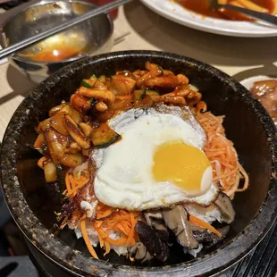 Dolsot Bibimbap