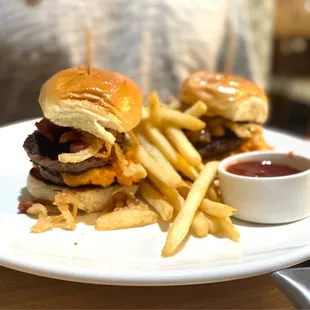 Pimento cheese sliders