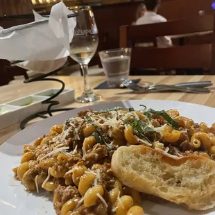 Bison Bolognese Cavatappi