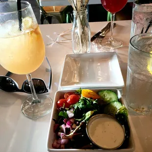 Side house salad, sangrias